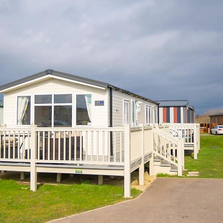 64 Lancaster The Lazy Willow 3 Bedroom Hot Tub Caravan Tattershall Lakes Luaran gambar