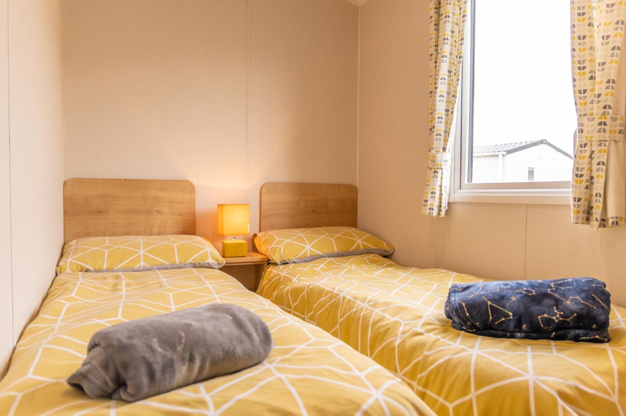 64 Lancaster The Lazy Willow 3 Bedroom Hot Tub Caravan Tattershall Lakes Luaran gambar