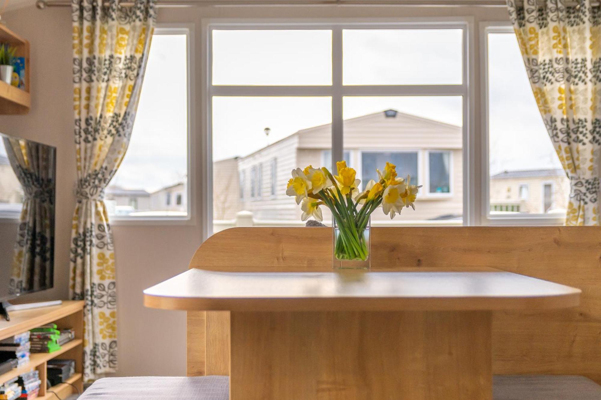 64 Lancaster The Lazy Willow 3 Bedroom Hot Tub Caravan Tattershall Lakes Luaran gambar